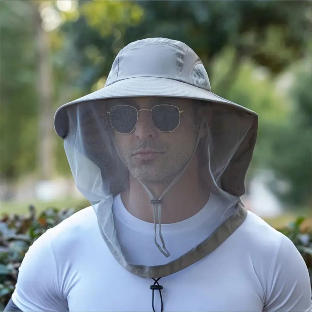 Wide Brim Outdoor Hat with Detachable Face Mask and Mesh Ventilation