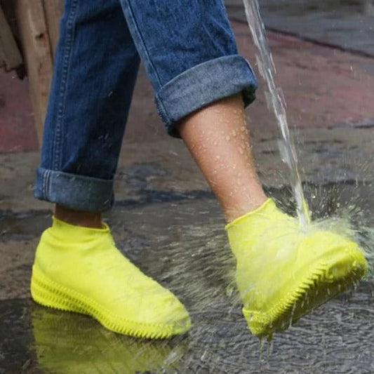 Silicone Shoe Covers with Textured Grip and Elastic Fit, Foldable Design