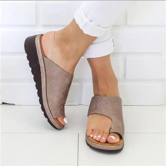 Cushioned Slip-On Sandals with Arch Support and Curved Sole Design